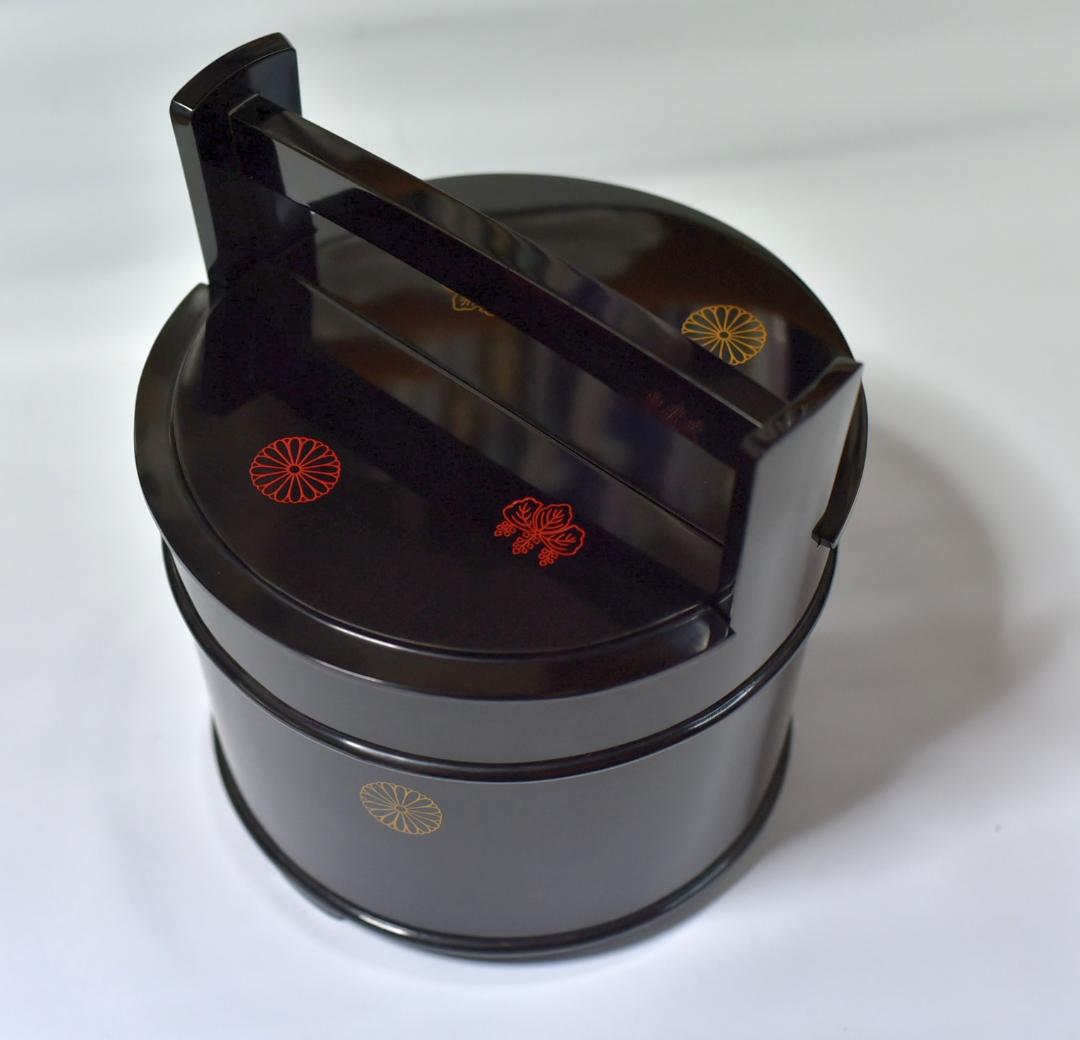 真塗光越造　蔦、桐紋手桶水指　【極上品】お茶道具／共箱