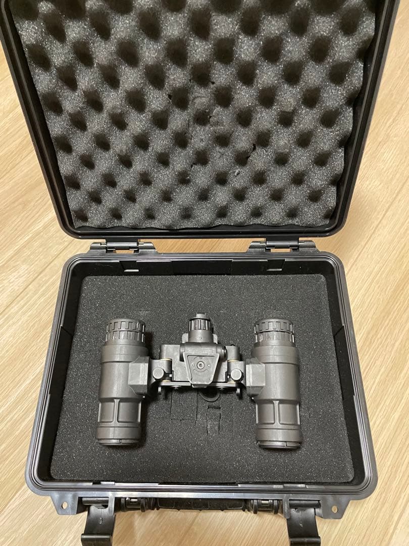 PVS31　デジタルナイトビジョン 実動 IR 四角画面