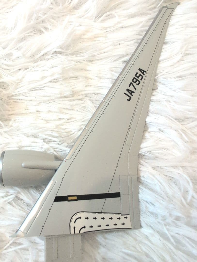 全日空商事 ANA 1/200 777-300 モデルプレーン