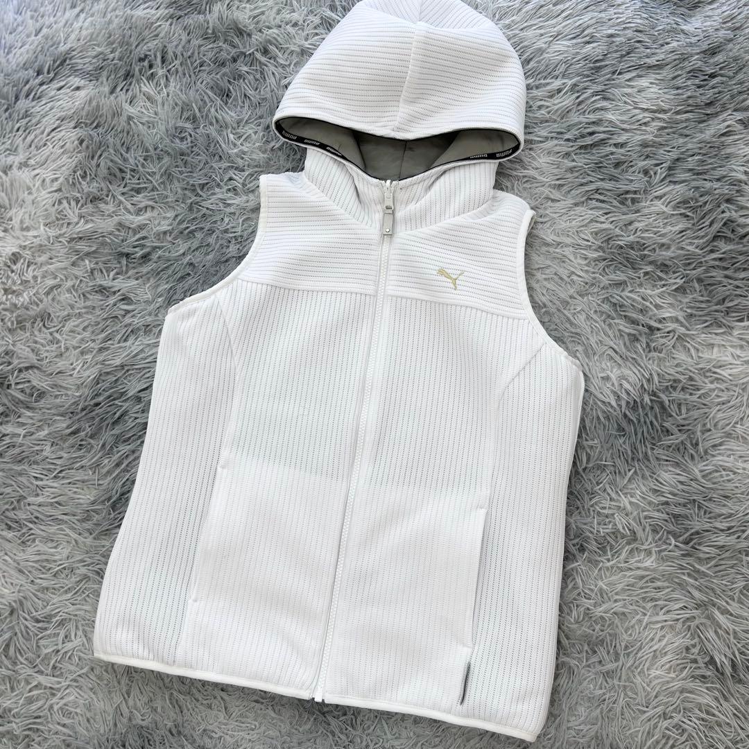 超美品　プーマゴルフ　セットアップ　中綿ベスト　スカート　リバーシブル　ホワイト