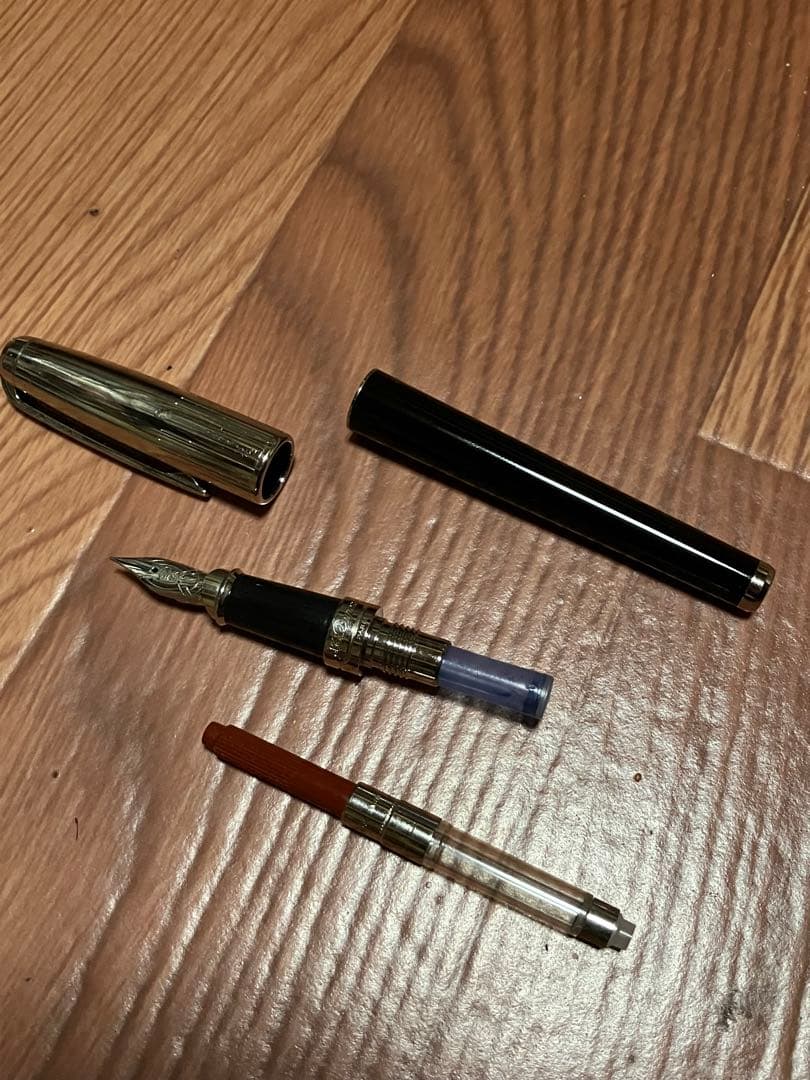 S.T. Dupont 万年筆 ペン先18K 750 エステーデュポン ブラック