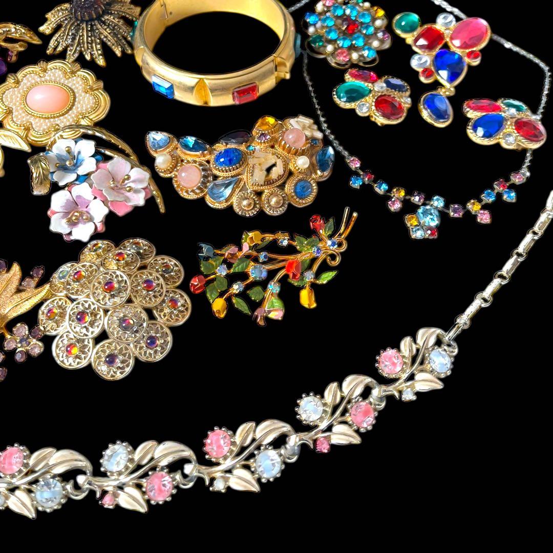 ☆2025年&2026年福袋☆レッド&マルチカラー☆18点アクセサリーセット