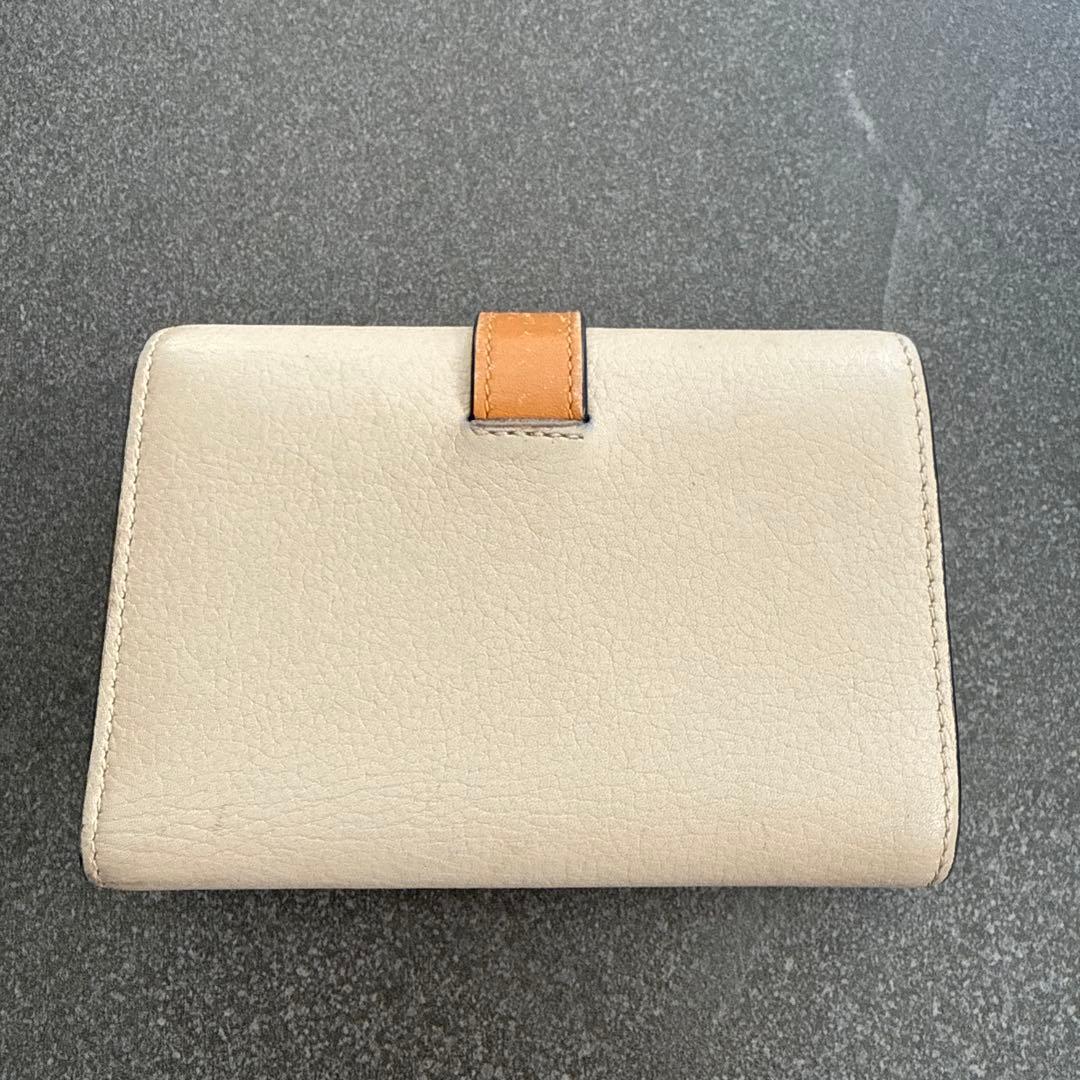 LOEWE 三つ折り財布　箱付き