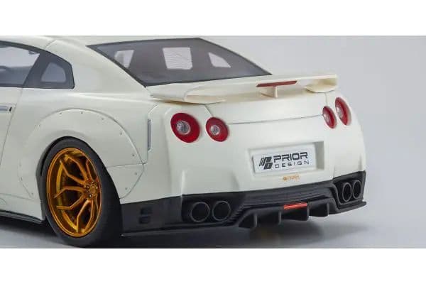 新品•未開封　1/18　ブライア　デザイン　日産　スカイライン　GT-Ｒ