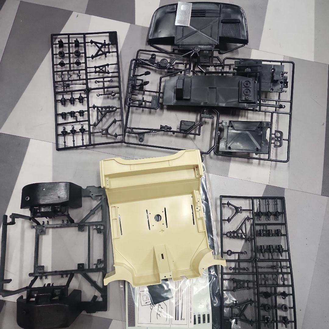 Ferrari Testarossa 1/8スケール 未組み立てキット