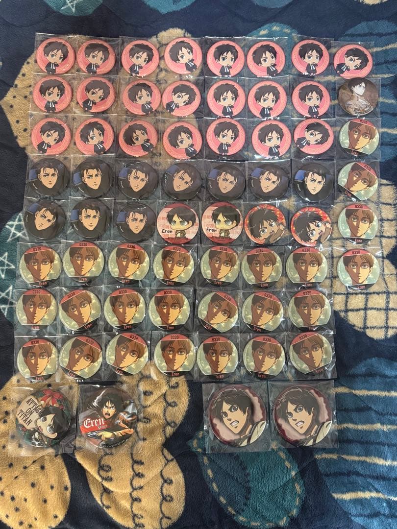進撃の巨人 エレン 缶バッジ 66個 まとめ売り