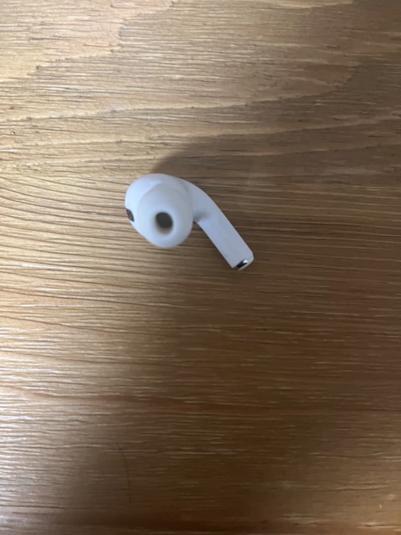 AirPods Pro 左耳のみ