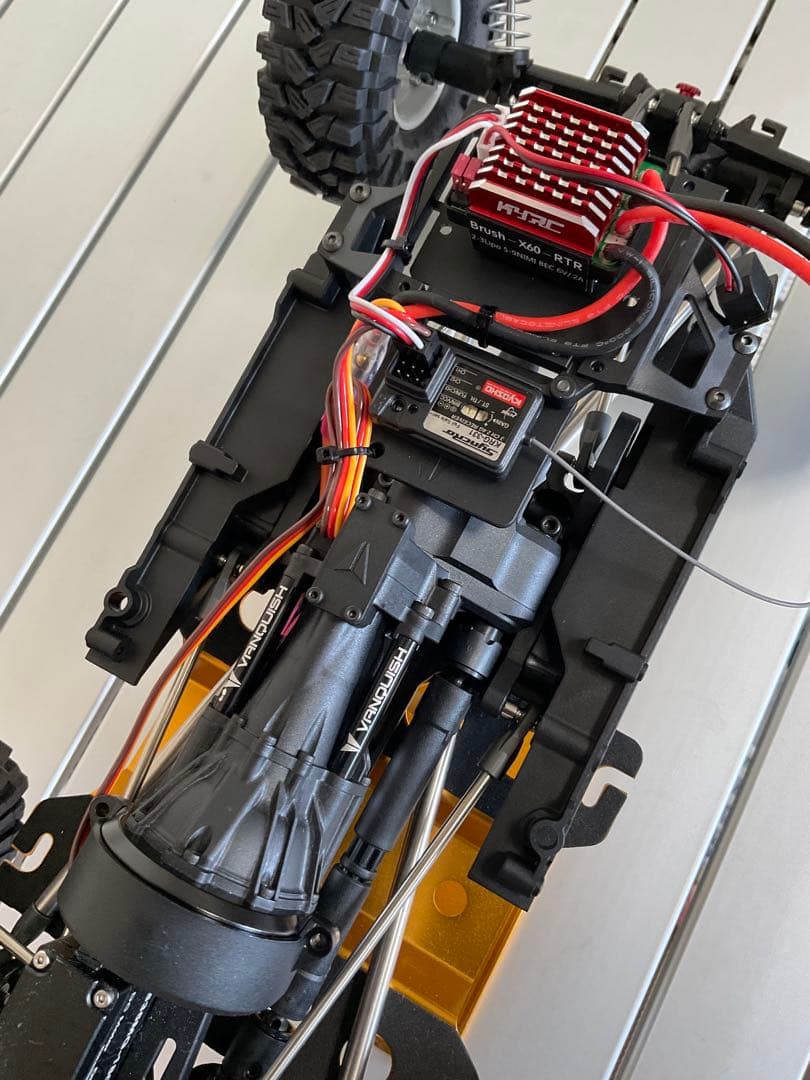 VANQUISH H10 ロッククローラー 完成品