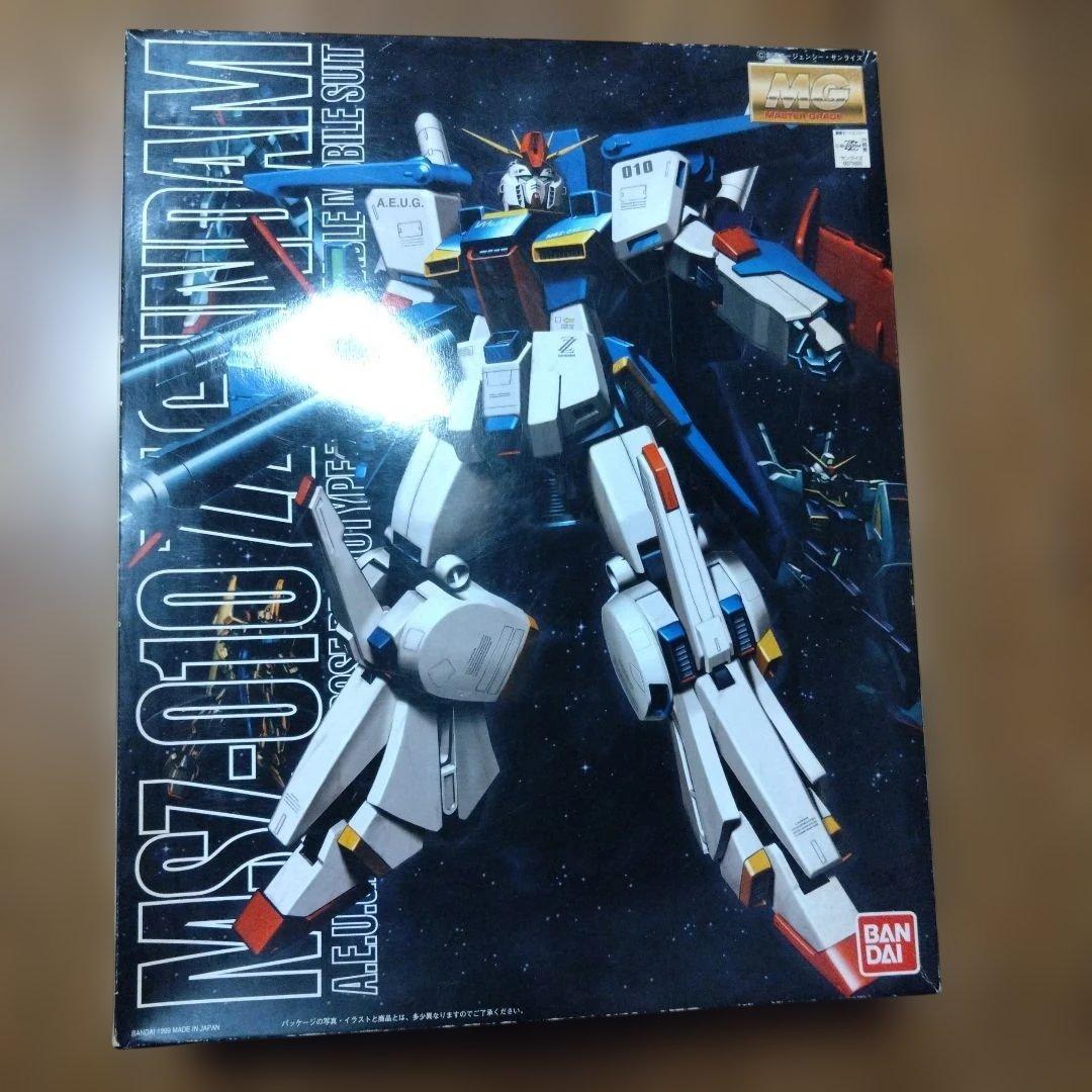 MG 1/100 BANDAI MSZ-010 ZZガンダム プラモデル