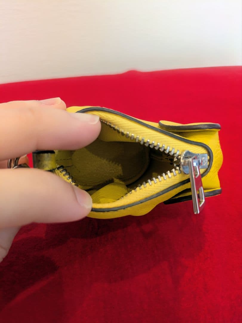 ロエベ ケース チャーム ゾウ