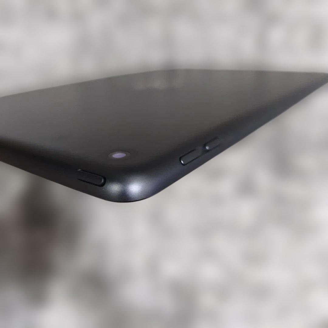 Apple iPad (第8世代) 32GB