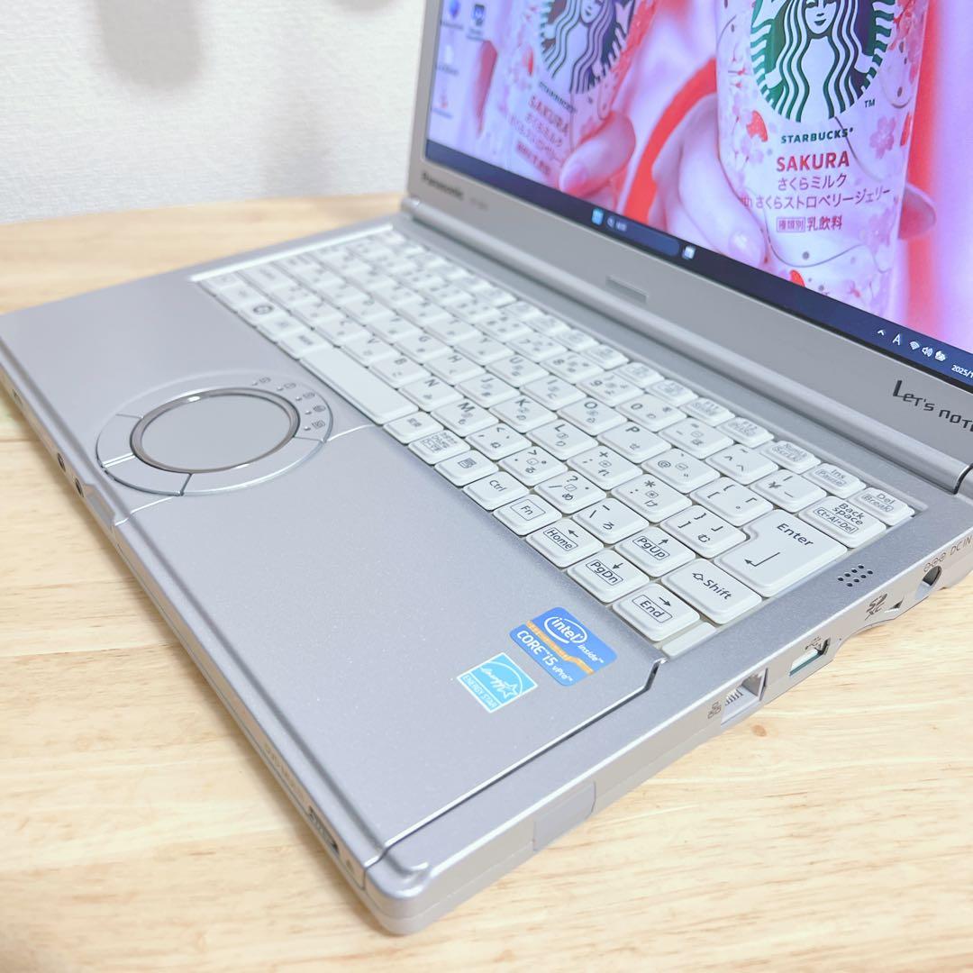 美品、高速SSD、快適、win11、オフィス2021、バッテリー長持ち、イラレ