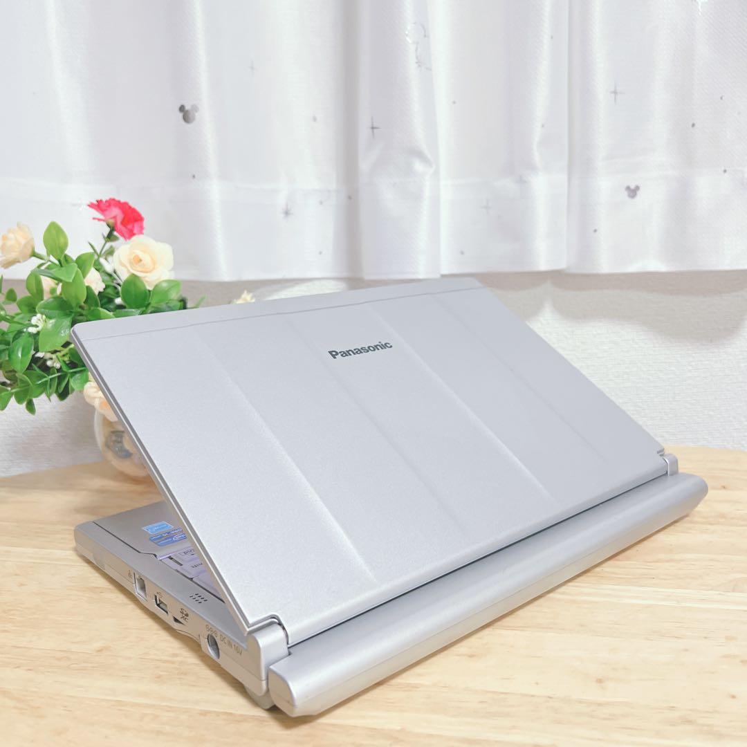 美品、高速SSD、快適、win11、オフィス2021、バッテリー長持ち、イラレ