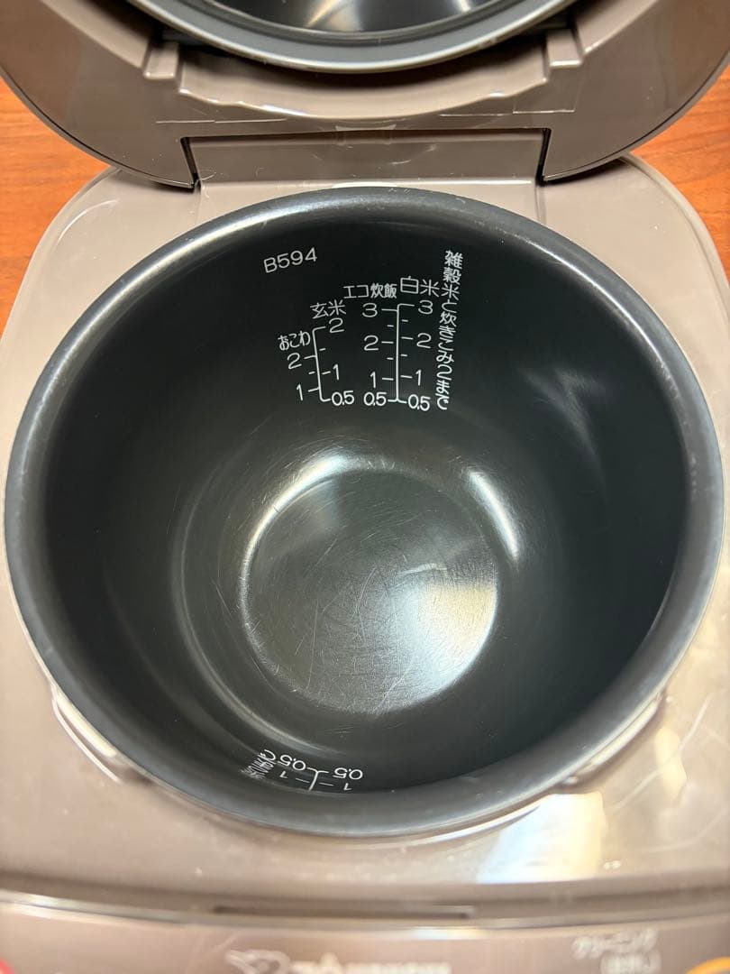 象印NP-GL05 3合炊き炊飯器 IH加熱