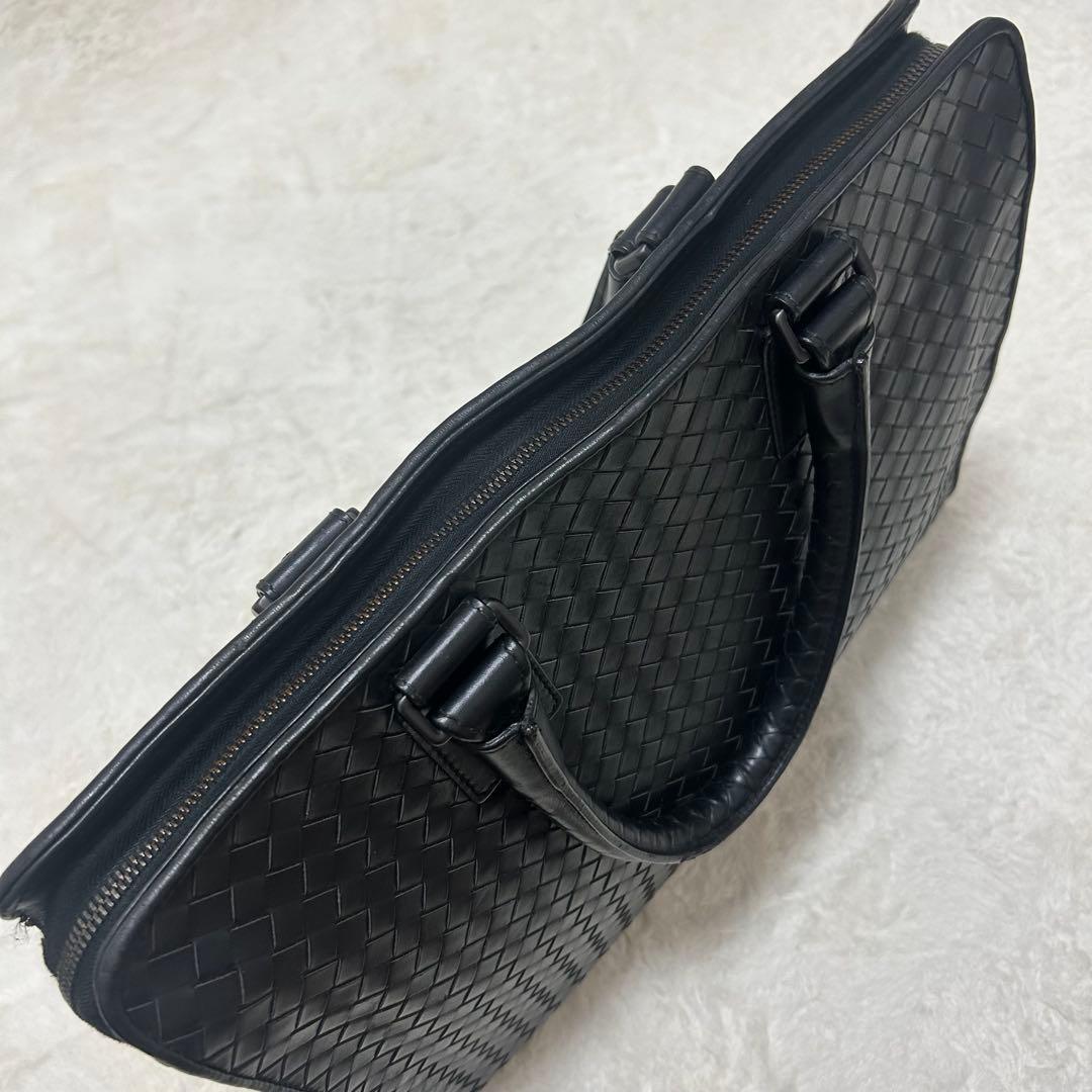 ボッテガヴェネタ イントレチャート ブラック レザー ビジネスバッグ