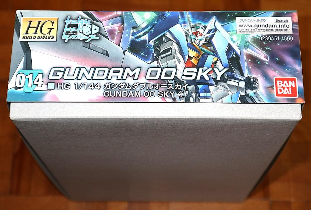 ガンプラHG GUNDAMOO SKY ガンダムダブルオースカイ（新品・未組立）