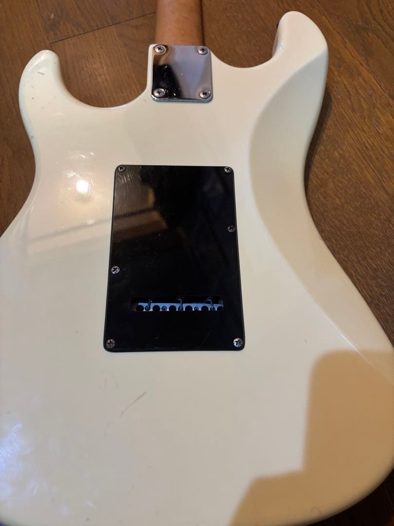 バッカス ストラトタイプ24フレット