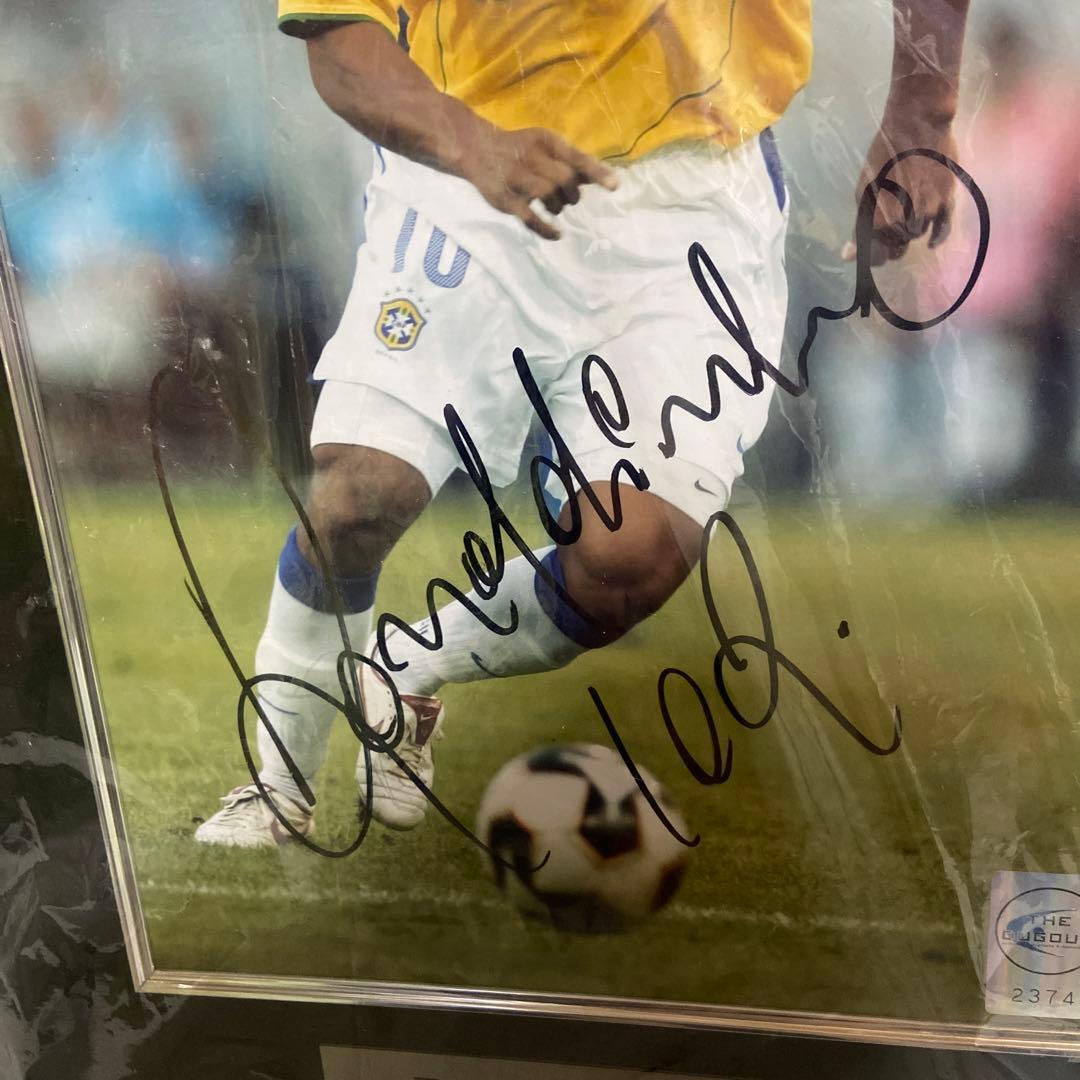 アキ◼️送料別◼️ロナウジーニョ直筆サインフォト　額入り