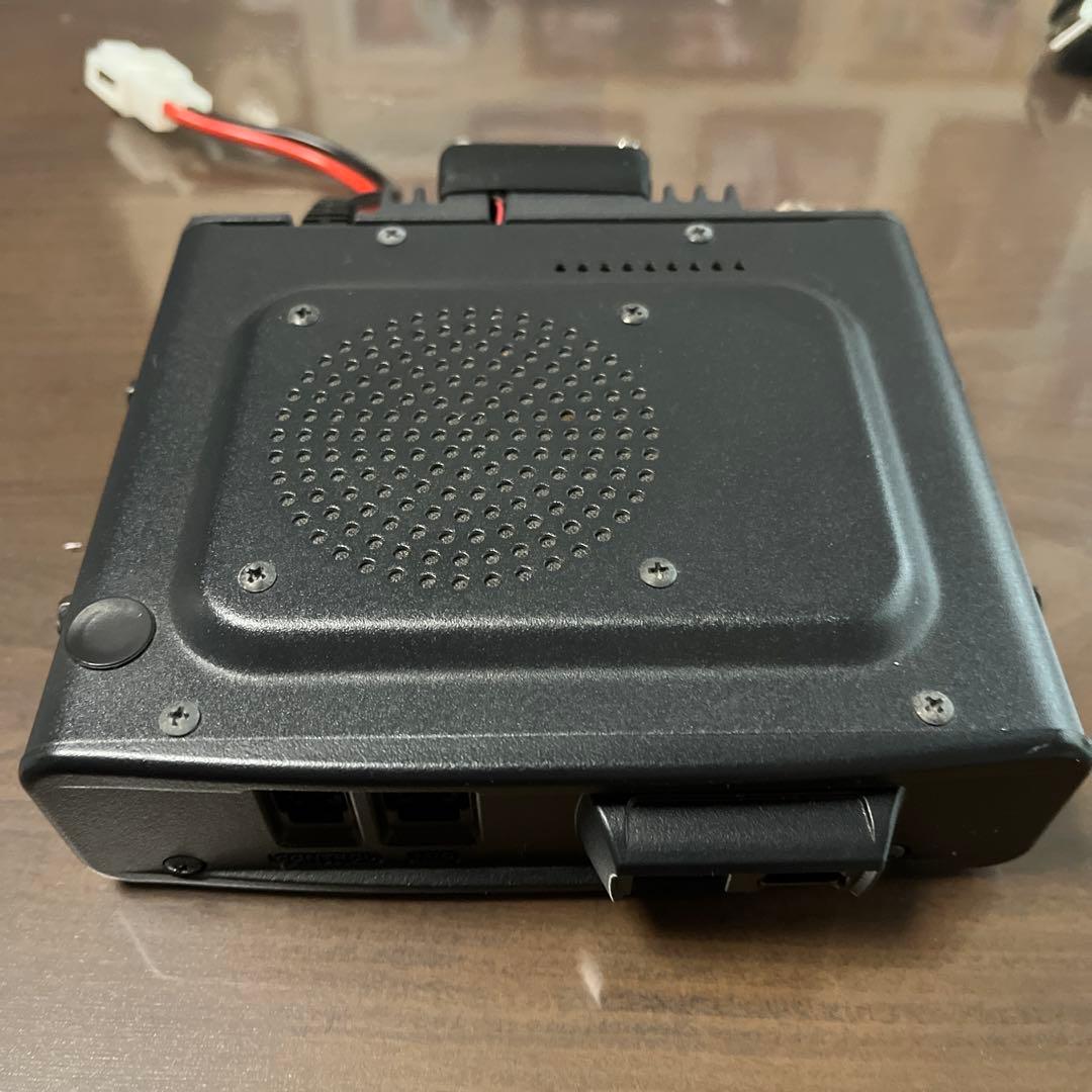 八重洲無線　144/430MHz FM／デジタルカートランシーバー