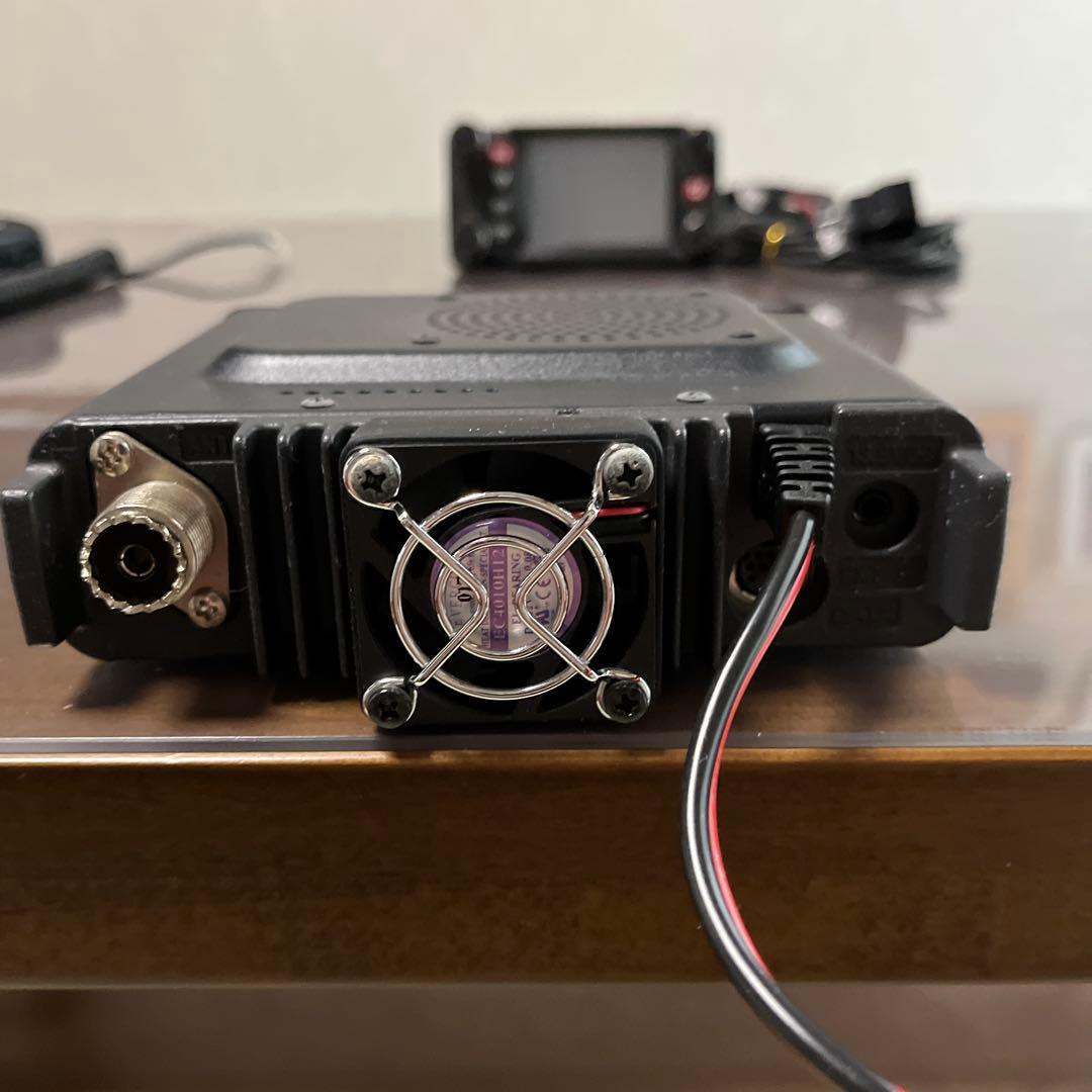 八重洲無線　144/430MHz FM／デジタルカートランシーバー