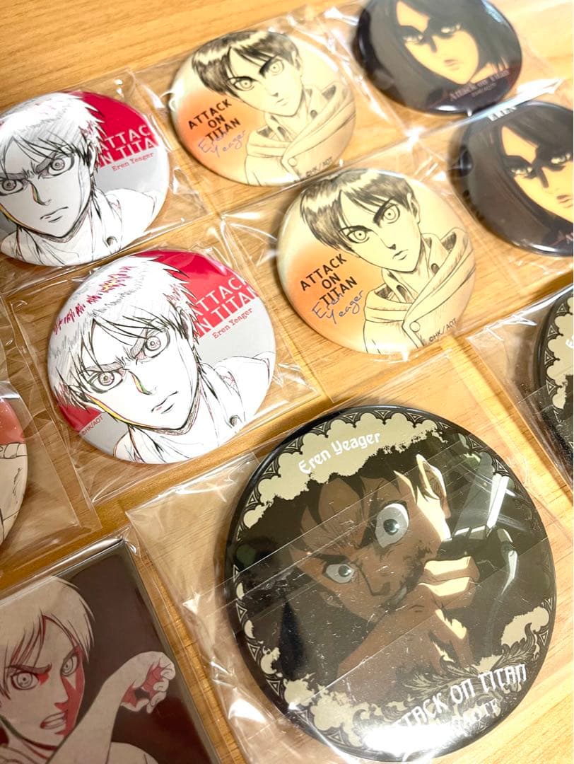 進撃の巨人　エレン 缶バッジ 14点まとめ