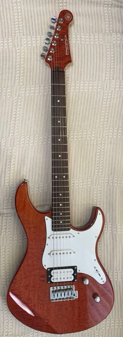 購入から3週間YAMAHA PAC212VQM CMBパシフィカ美品＋スタンド付