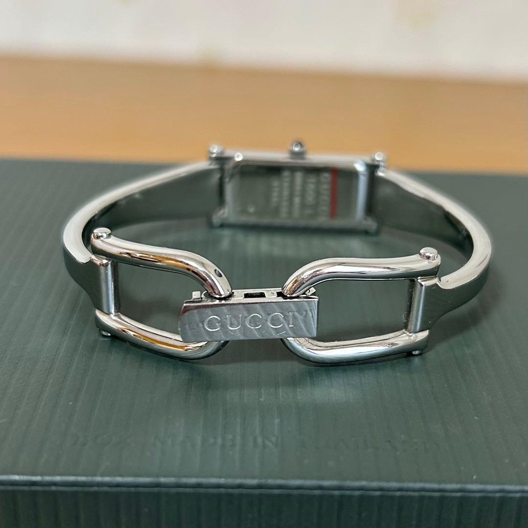 GUCCI 1500 L 腕時計　レディース　電池交換稼働中