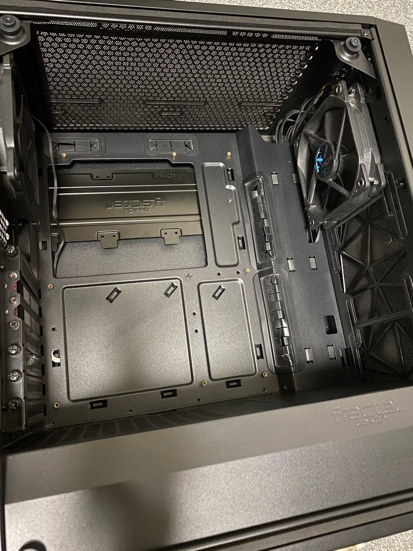 Fractal Design Meshify C Dark TG PCケース