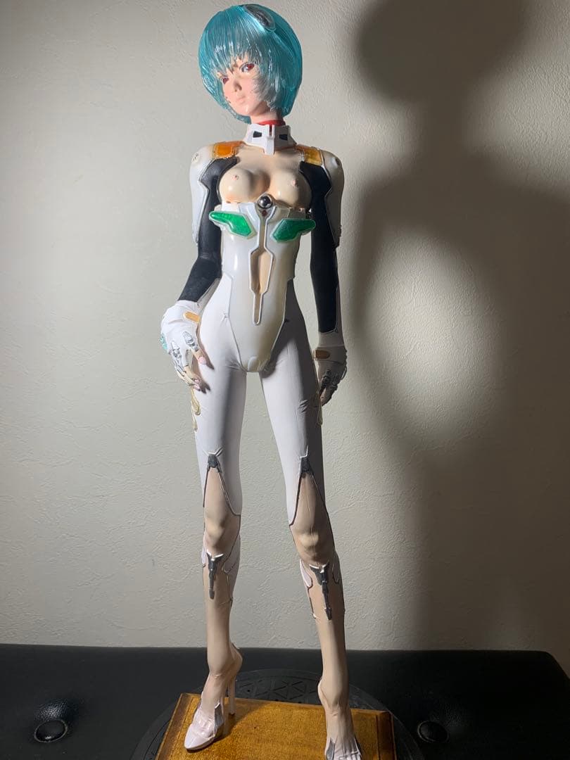 エヴァンゲリオンより綾波レイ ガレージキット完成品 荒木元太郎氏造形