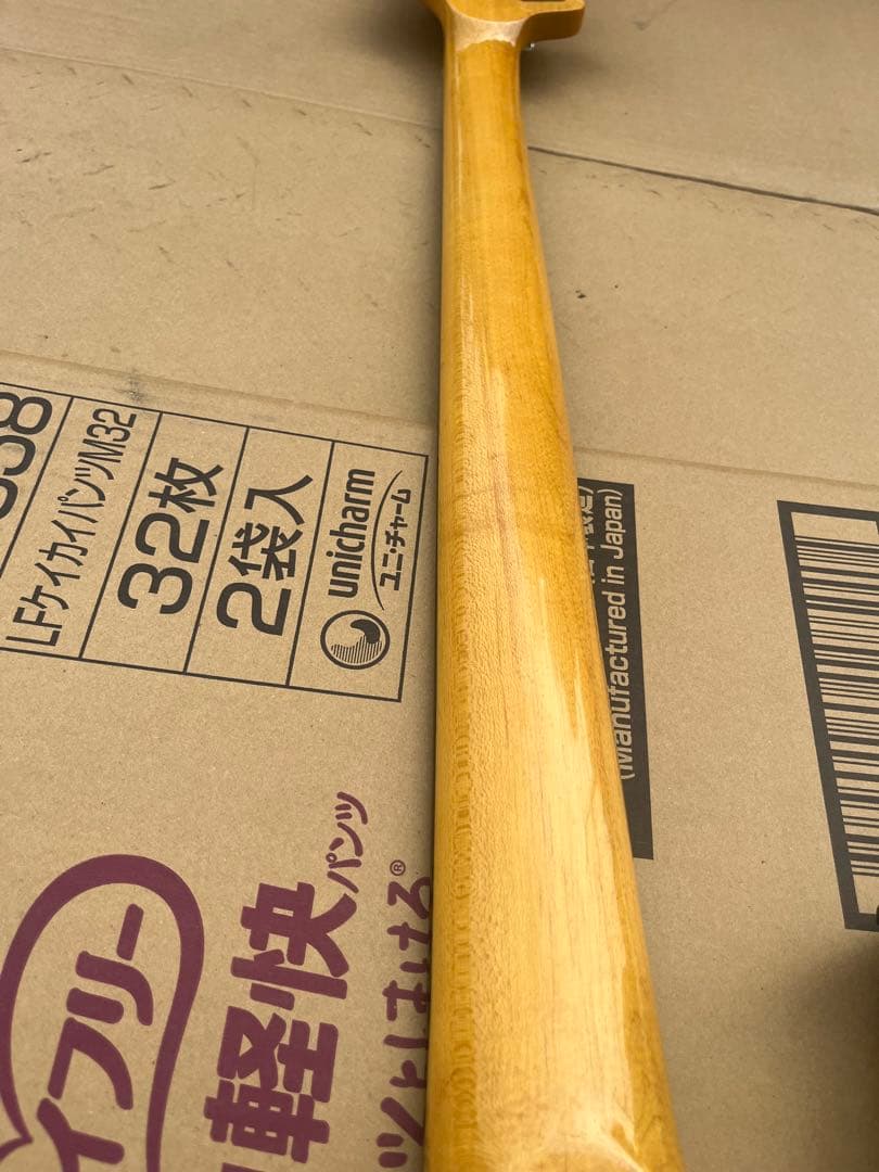 S.ギャッター SB-B-X エレキベース 黒赤