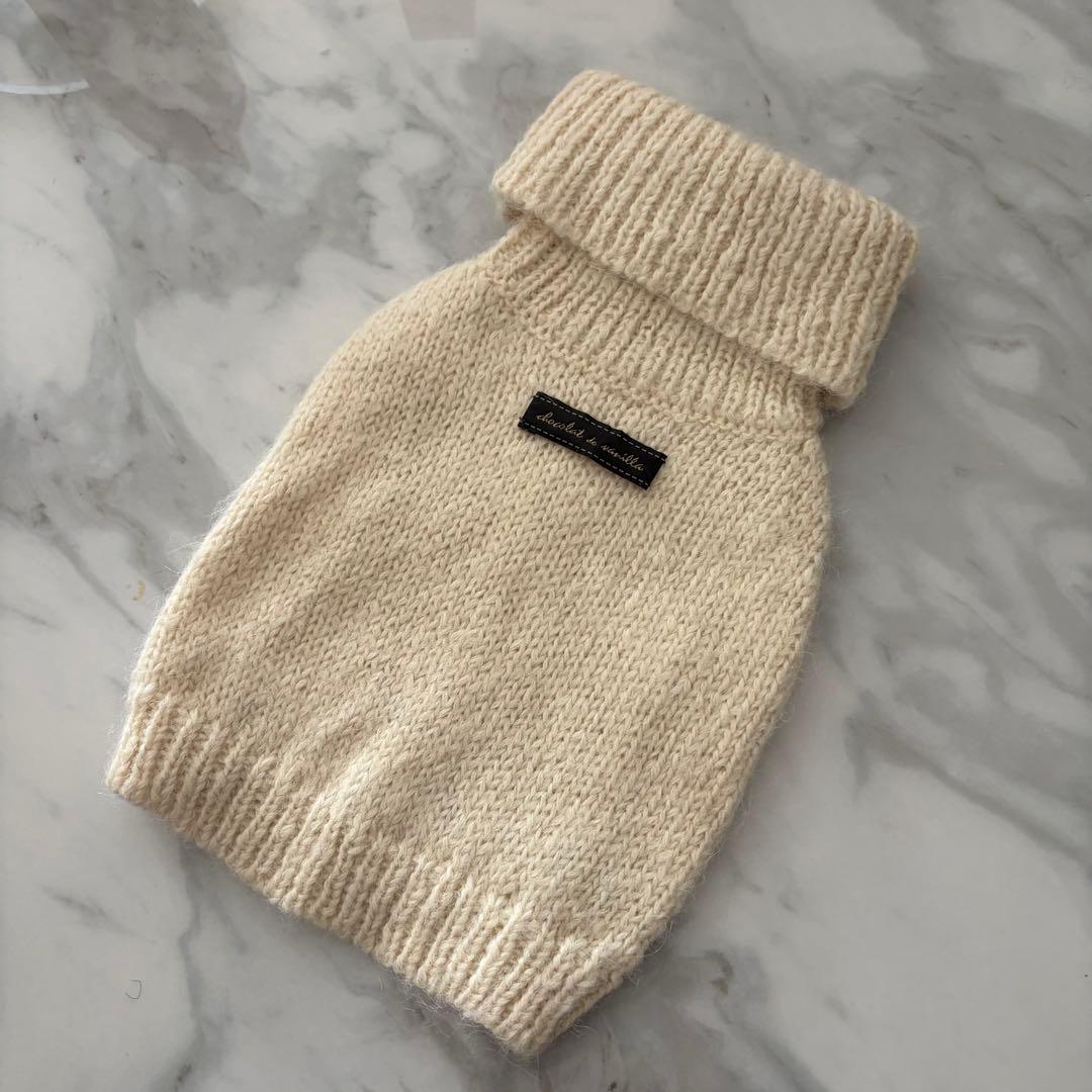 未使用　アトリエgg ニットタートル　アイボリー　19ハーフ