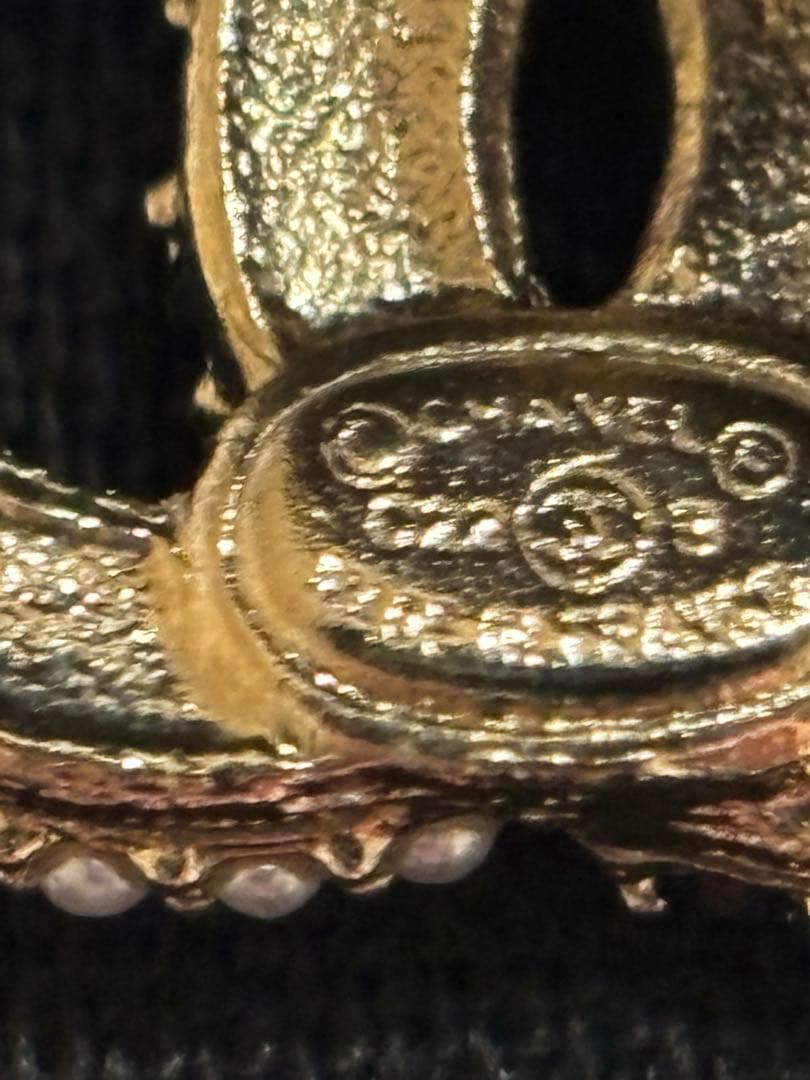 CHANELシャネル22Bココマークラインストーンパールピアス