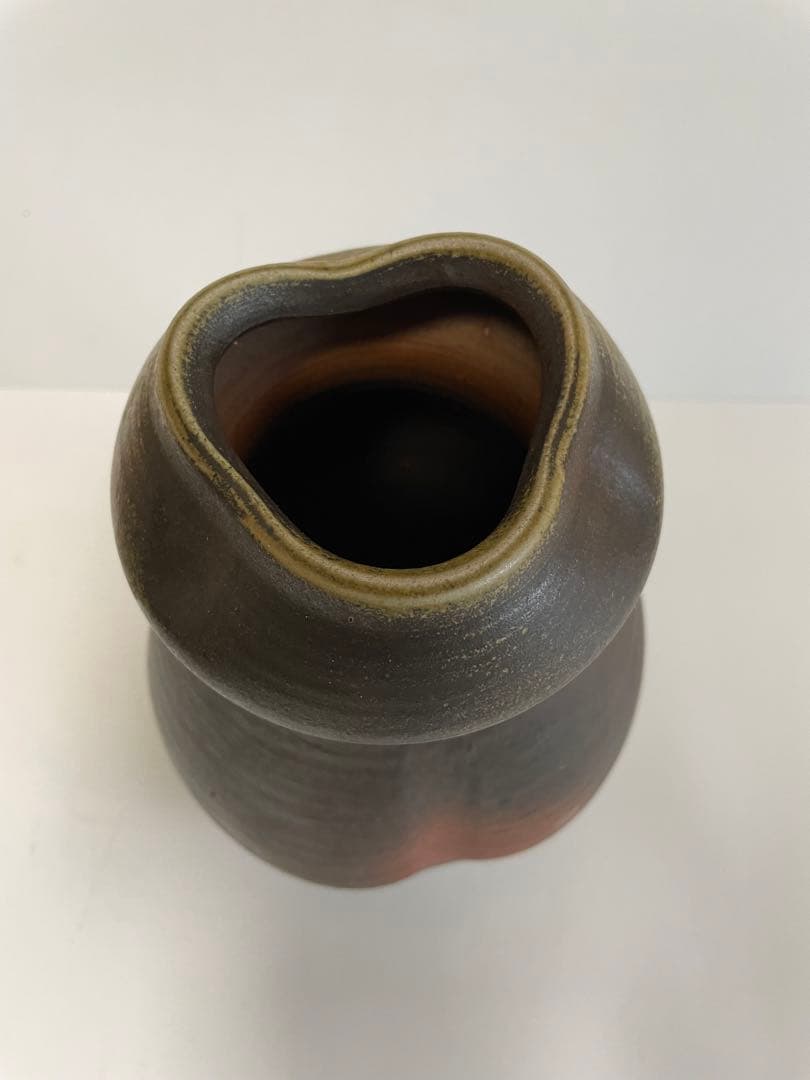 【大古田久太郎】備前焼　花入　花瓶　一輪挿し