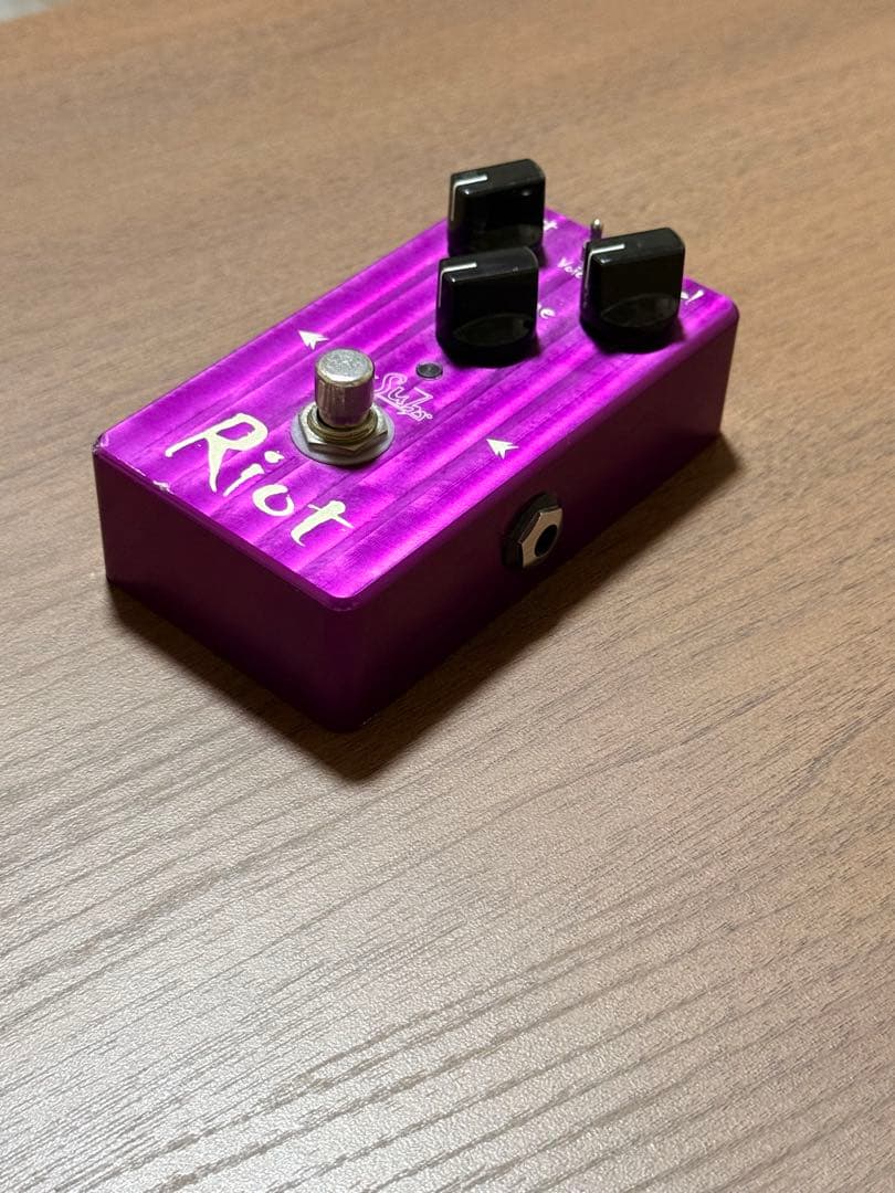 ギター Suhr Riot Distortion Pedal
