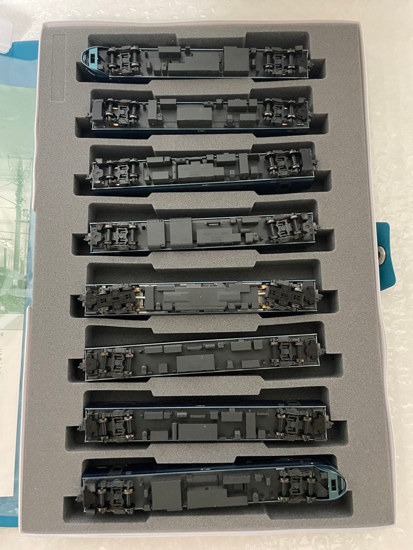 KATO 10-1644 特別企画品　E261系サフィール踊り子　8両セット