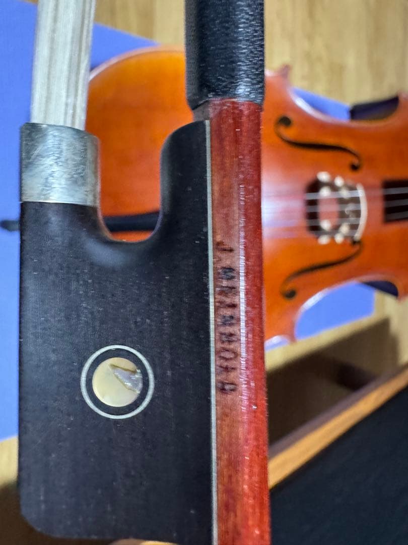 チェロ　ヒューメビアンカ　サイズ4/4 本体　弓　付属品