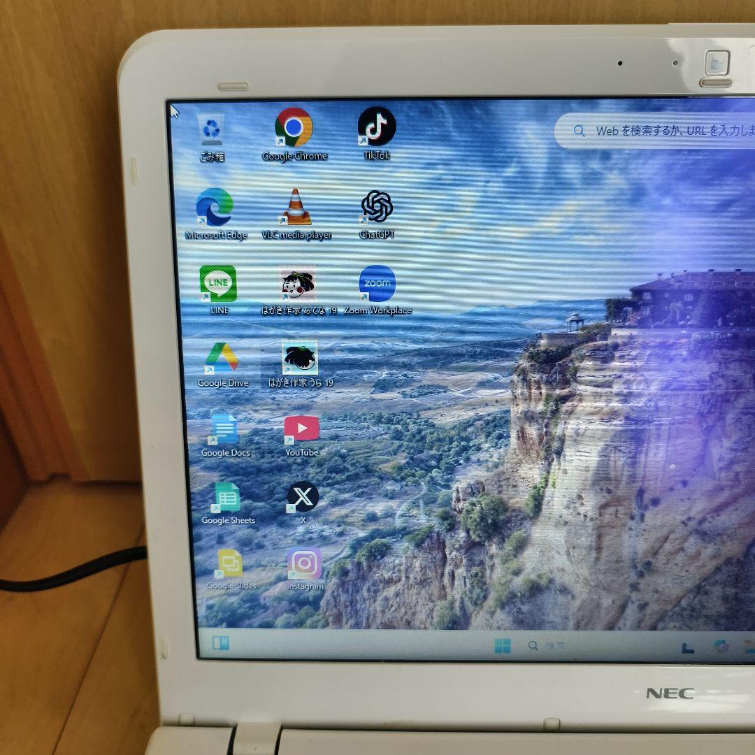 【極美品キーボード】爆速SSD✨最新Win11/ホワイト/初心者向け/マウス付属