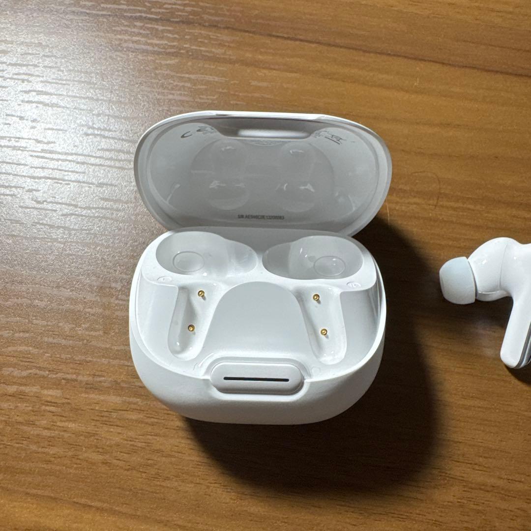 [美品]soundcore Liberty 4 NCワイヤレスイヤホンケース付き