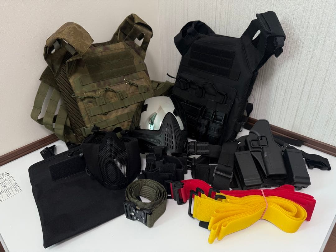 【サバゲー引退】装備９点セット　フレキャリ　ホルスター　ダンプポーチ等