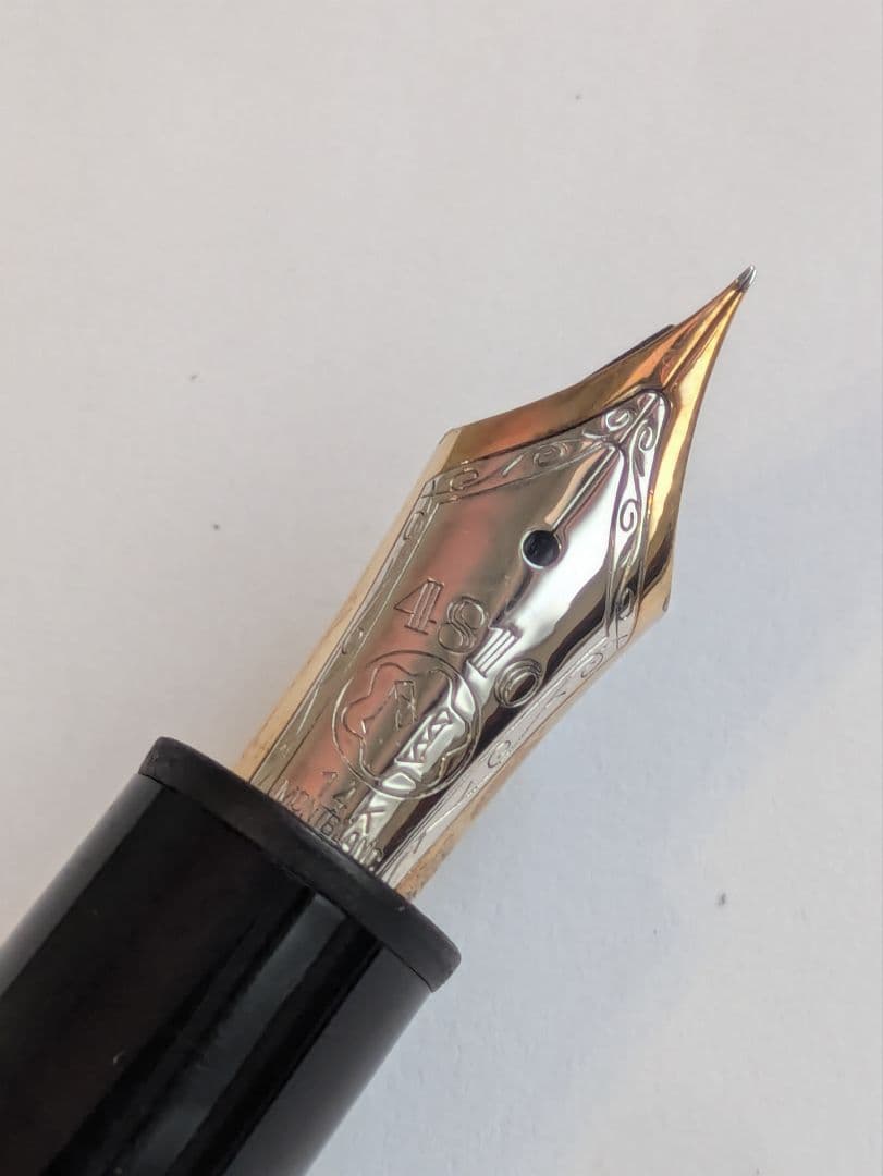 モンブラン　マイスターシュテュック146　14金　EF　ヘミングウェイ芯