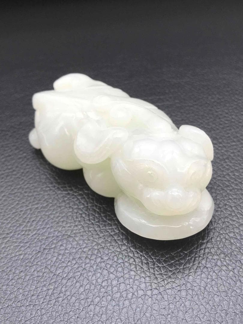 清時代　和田玉　純暖和田白玉彫り　貔貅 龍亀 瑞獣　古玉石　白玉(F-40)