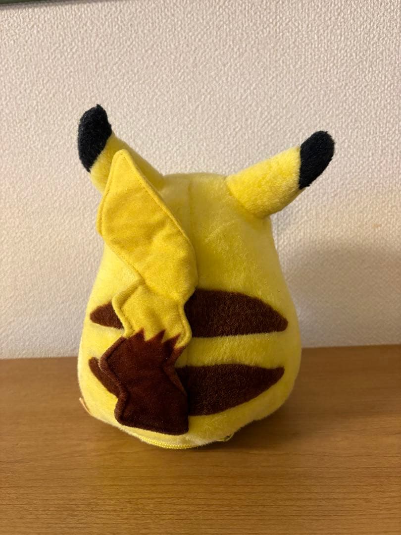 初代 ピカチュウ ぬいぐるみ トミー