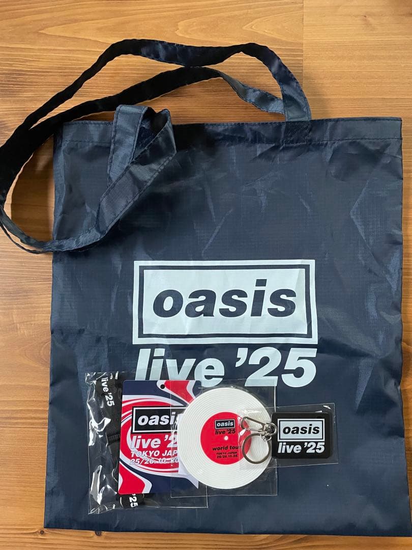 oasis Live ‘25 VIP限定ライブグッズセット