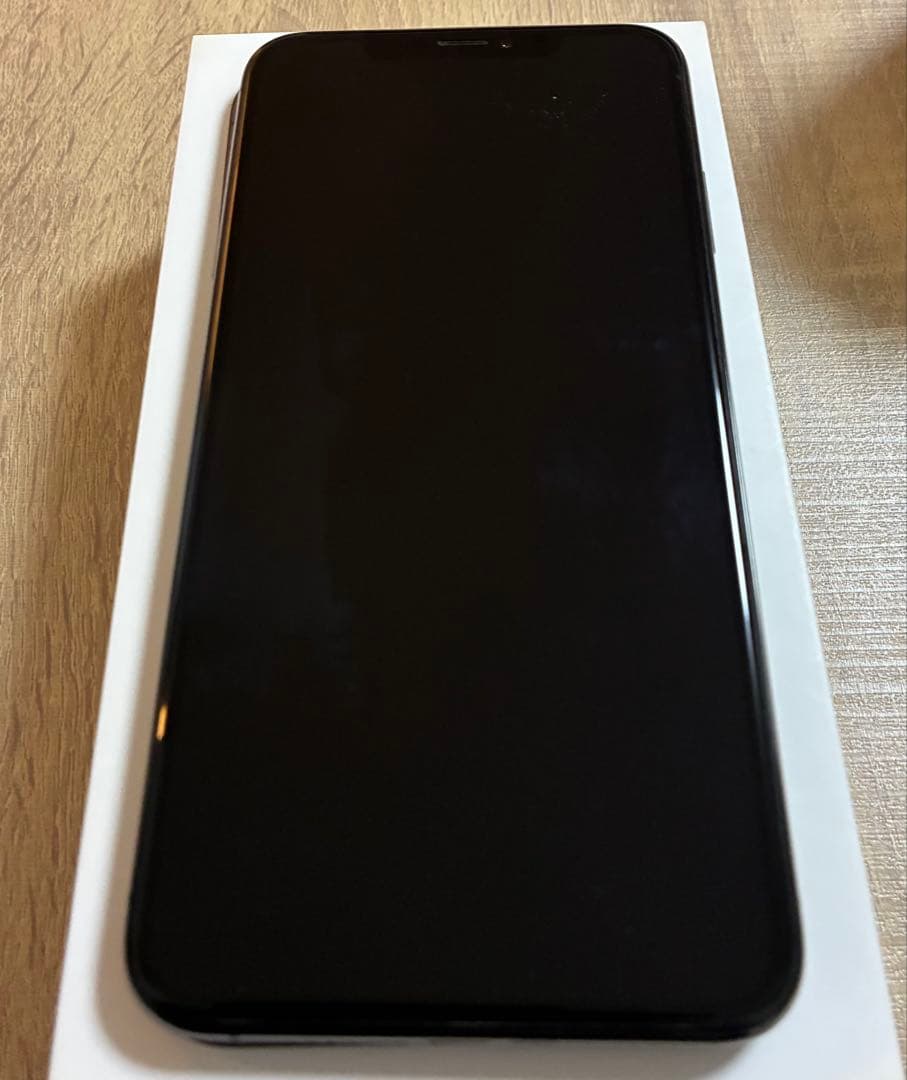 美品　iPhone Xs Max Space Gray 64 GB
