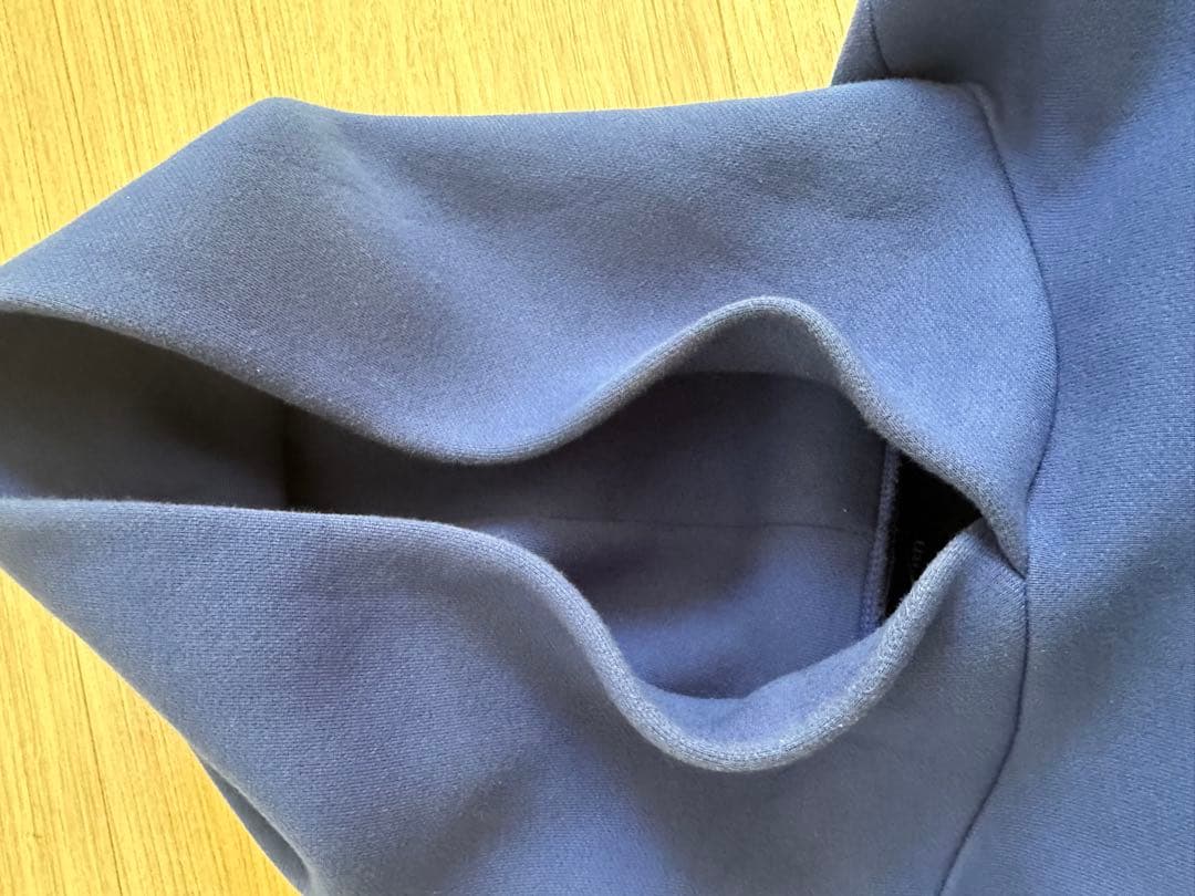 Seventh V2 ケミカルブルー　フーディー　M