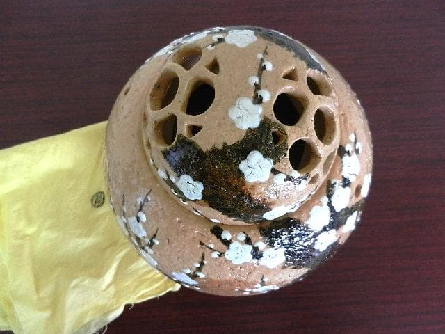 「後藤（永興）明道」作　茶道具「乾山写　梅の絵　手焙」　共箱「鵬雲斎」書付