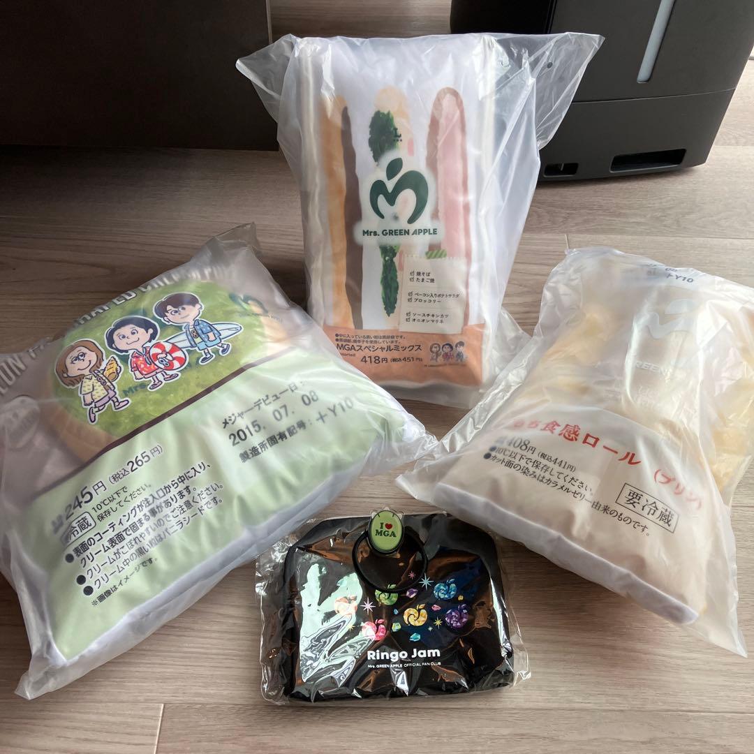 ミセスクッション&フィヨルド限定ポーチ