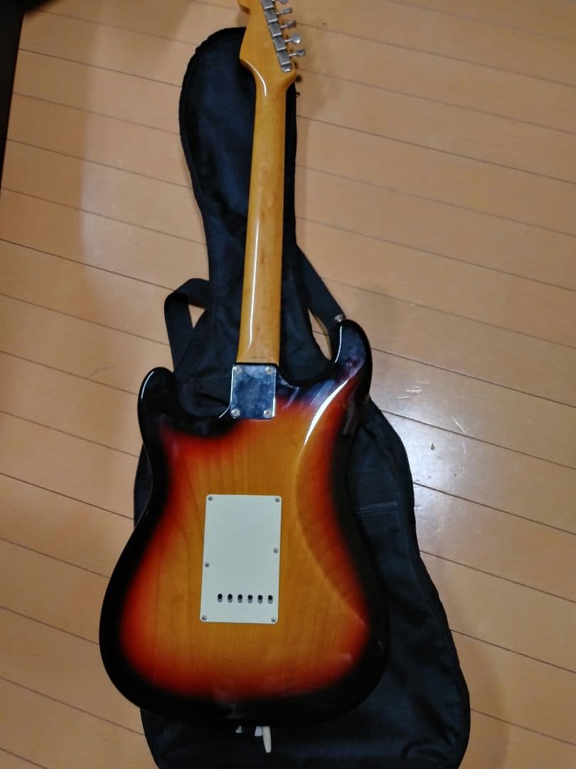 Fender フェンダージャパン　ストラトキャスター　ST62-70TX？