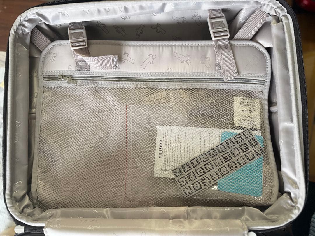 新品 送料込 ムーミン スーツケースMドットネイビー