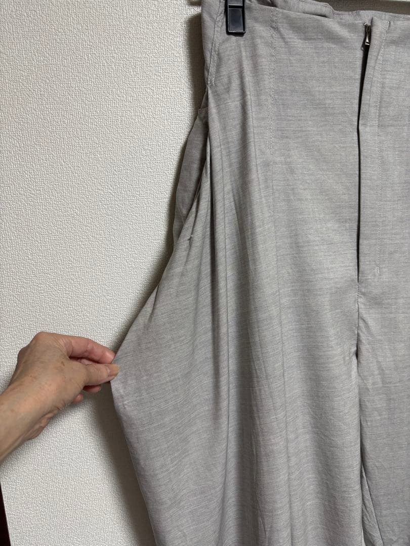 divka ハイウェスト立体パンツ